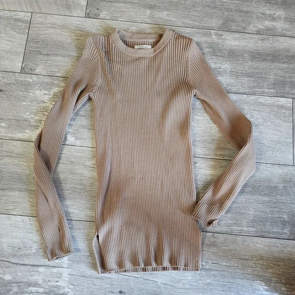 Sold - Picture 1 of 1